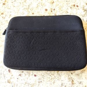 HP Tablet Cover Scuba Black Padded w front zipper pocket